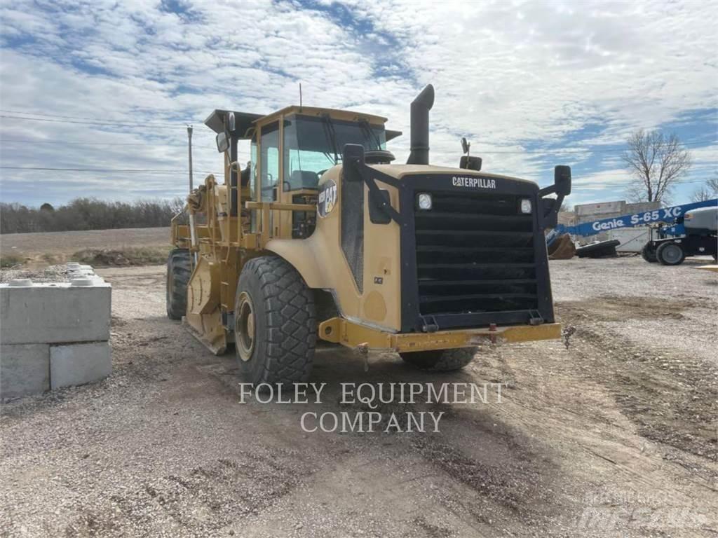 CAT RM500 Strassenfertiger