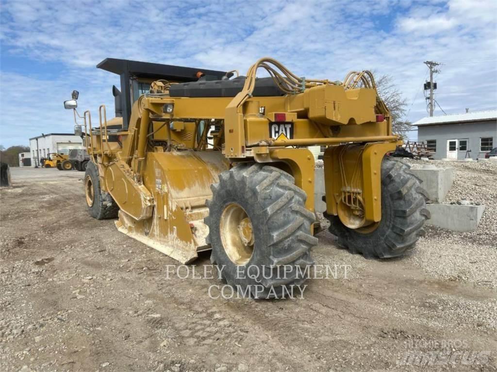 CAT RM500 Strassenfertiger