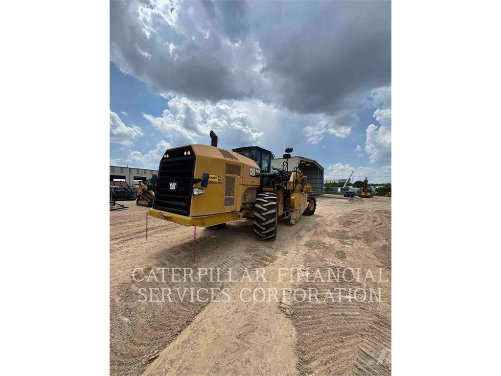 CAT RM500B Asphalt-Recycler