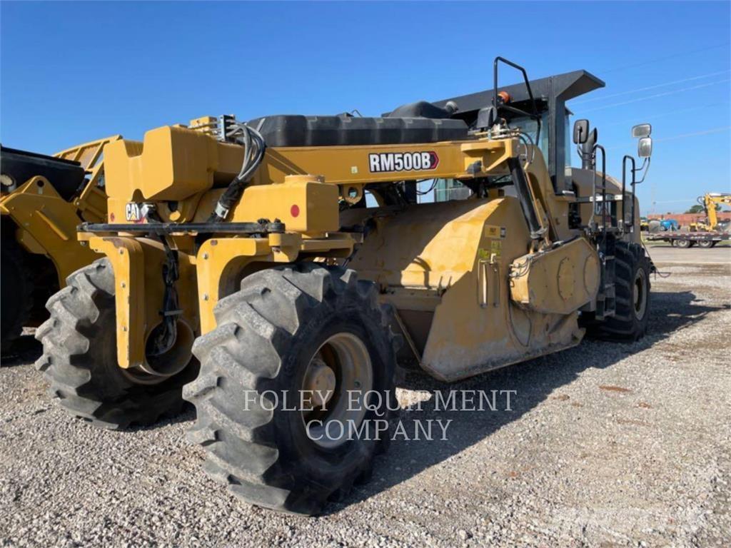 CAT RM500B Strassenfertiger