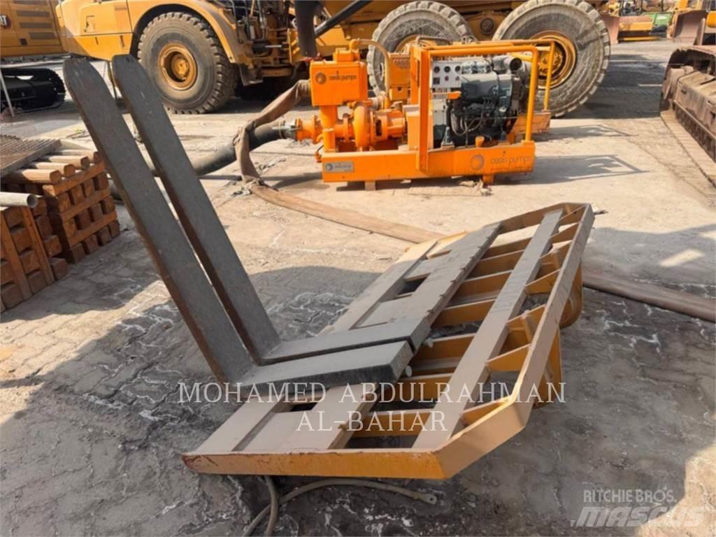 CAT SEM655D Radlader