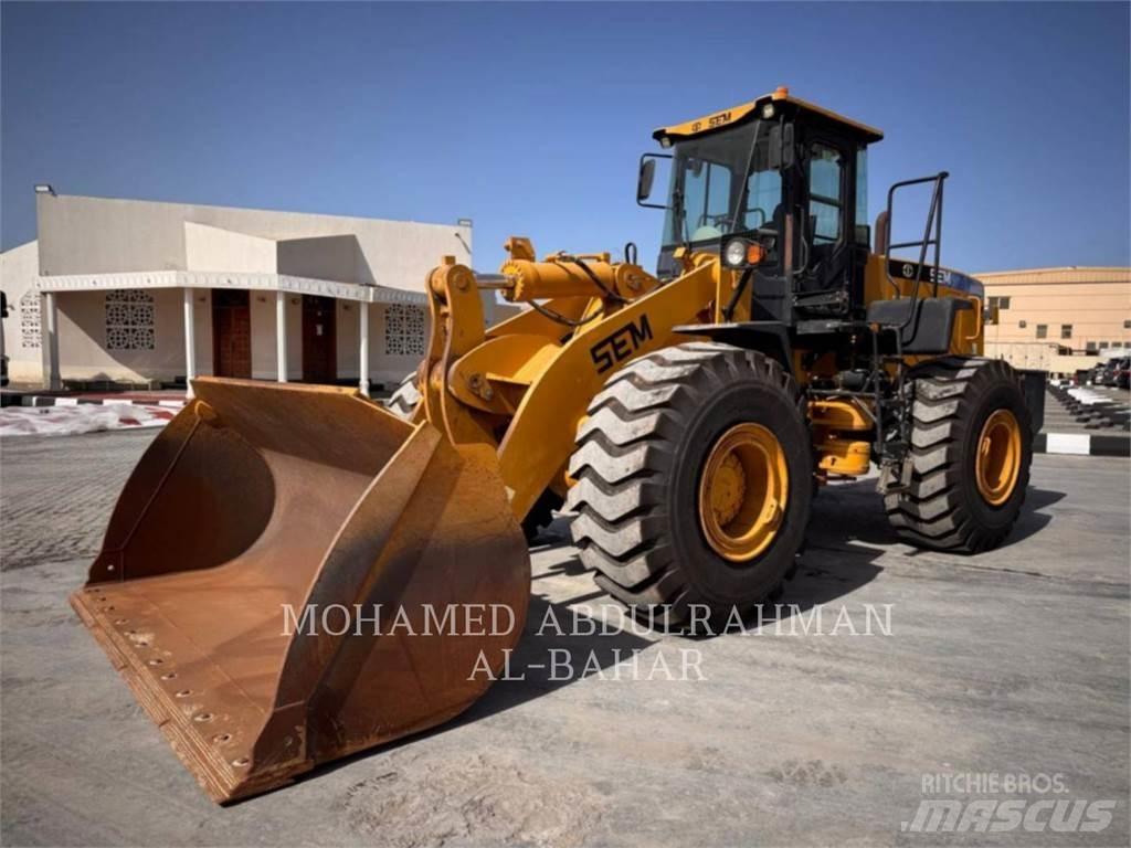 CAT SEM660D Radlader