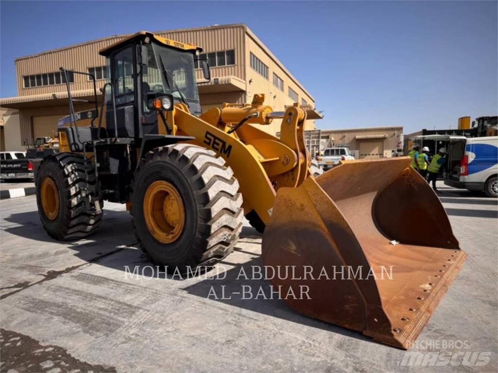 CAT SEM660D Radlader
