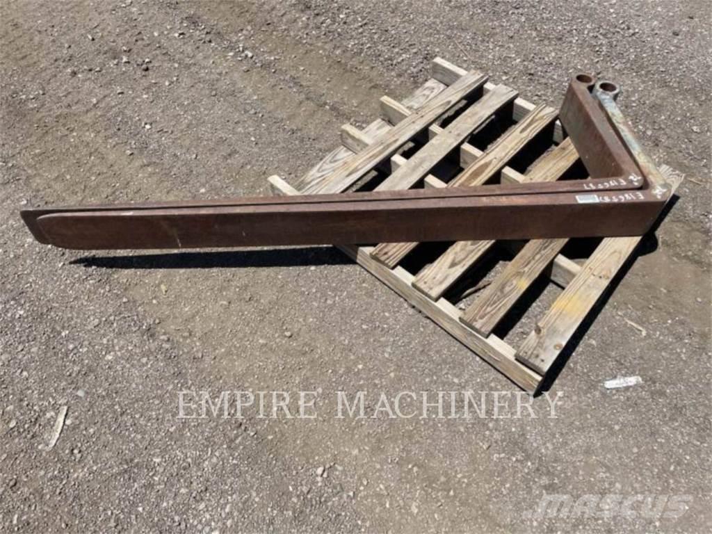 CAT TH TNS72 Gabeln