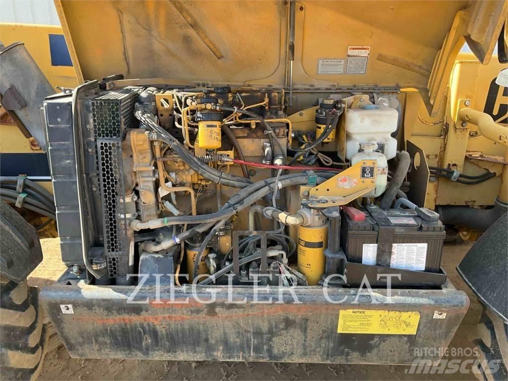 CAT TH63 Teleskoplader