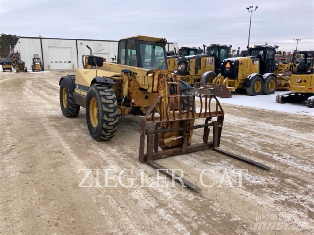 CAT TH83 Teleskoplader