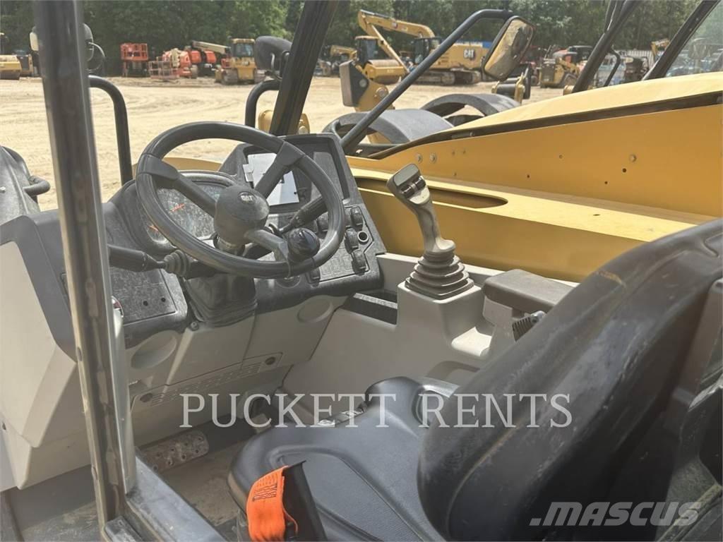 CAT TL642D Teleskoplader