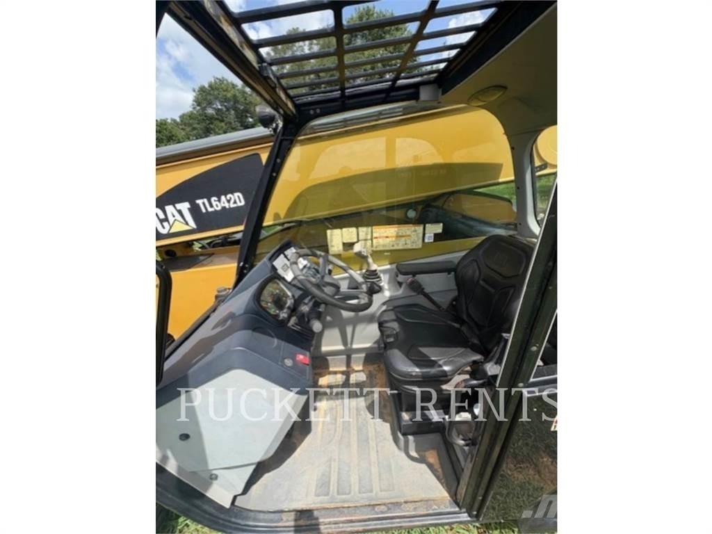CAT TL642D Teleskoplader