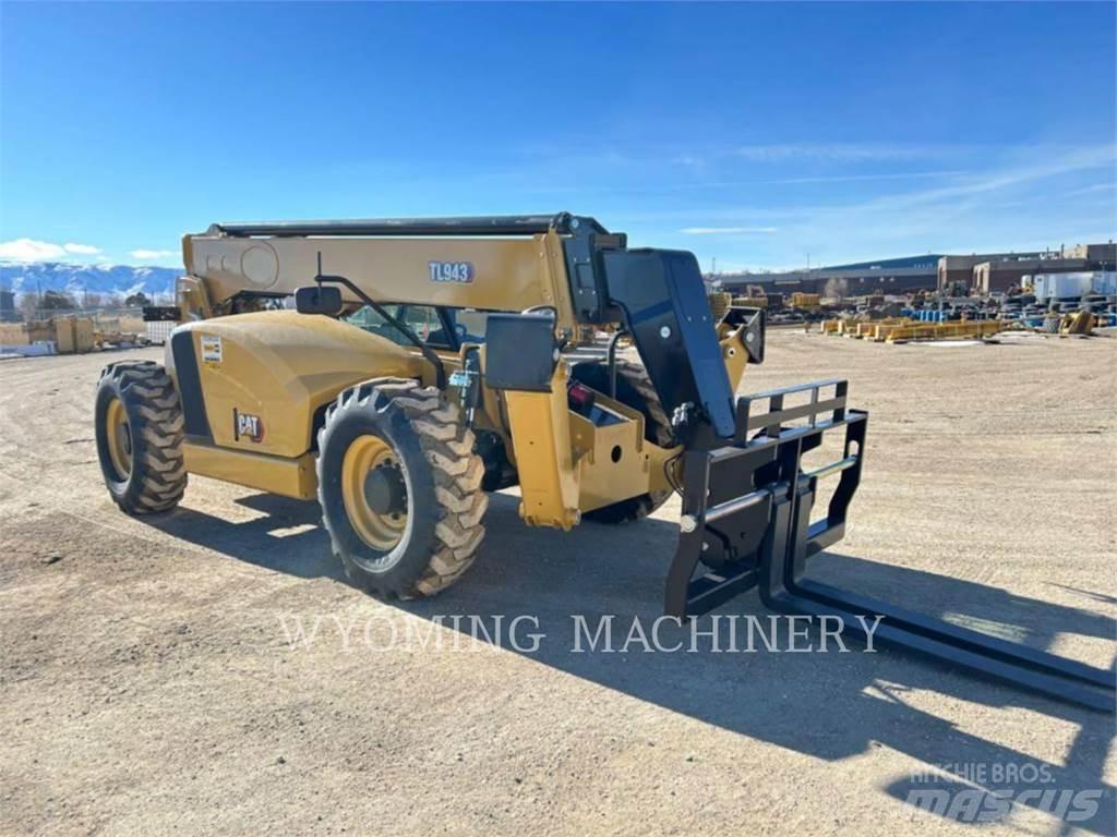 CAT TL943 Teleskoplader