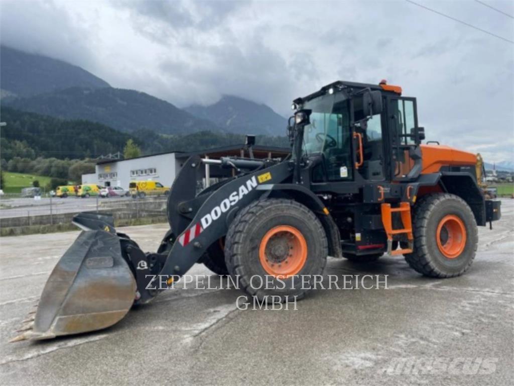 Doosan DL250-7 Radlader