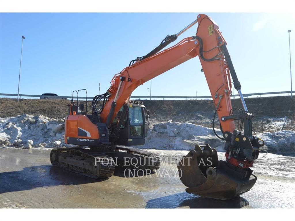 Doosan DX235 Raupenbagger