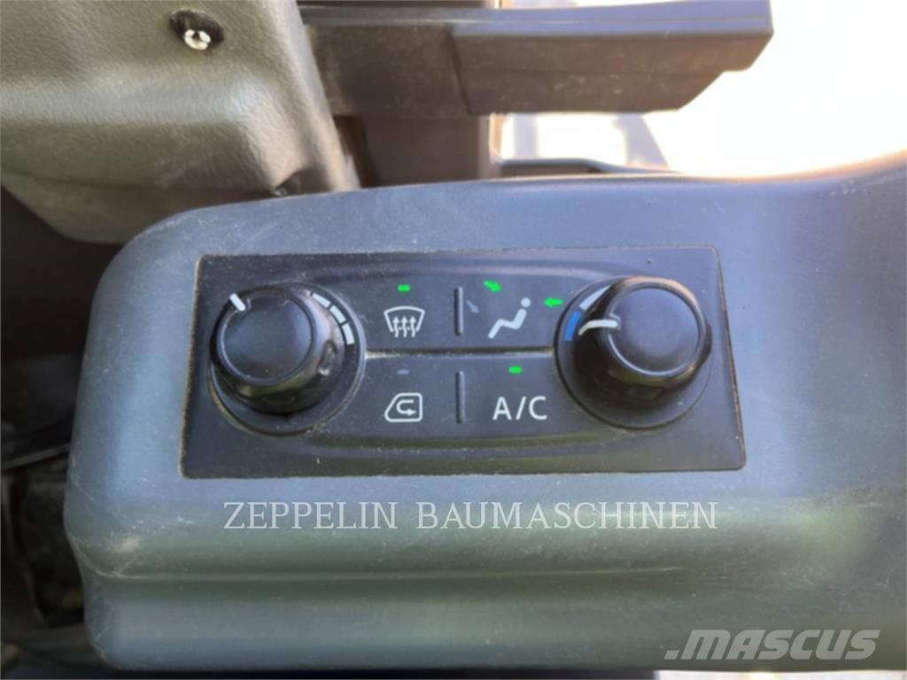 Doosan DX63-3 Raupenbagger