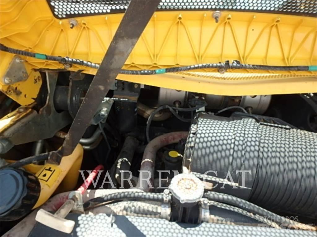 Ford / New Holland L220 Kompaktlader