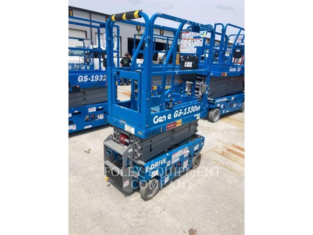 Genie GS1330 Scheren-Arbeitsbühnen