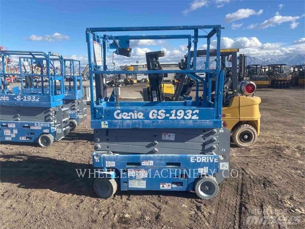 Genie GS1932 Scheren-Arbeitsbühnen