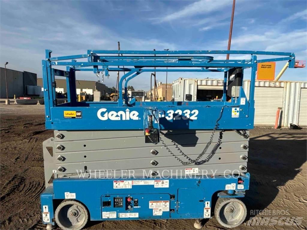 Genie GS3232 Scheren-Arbeitsbühnen