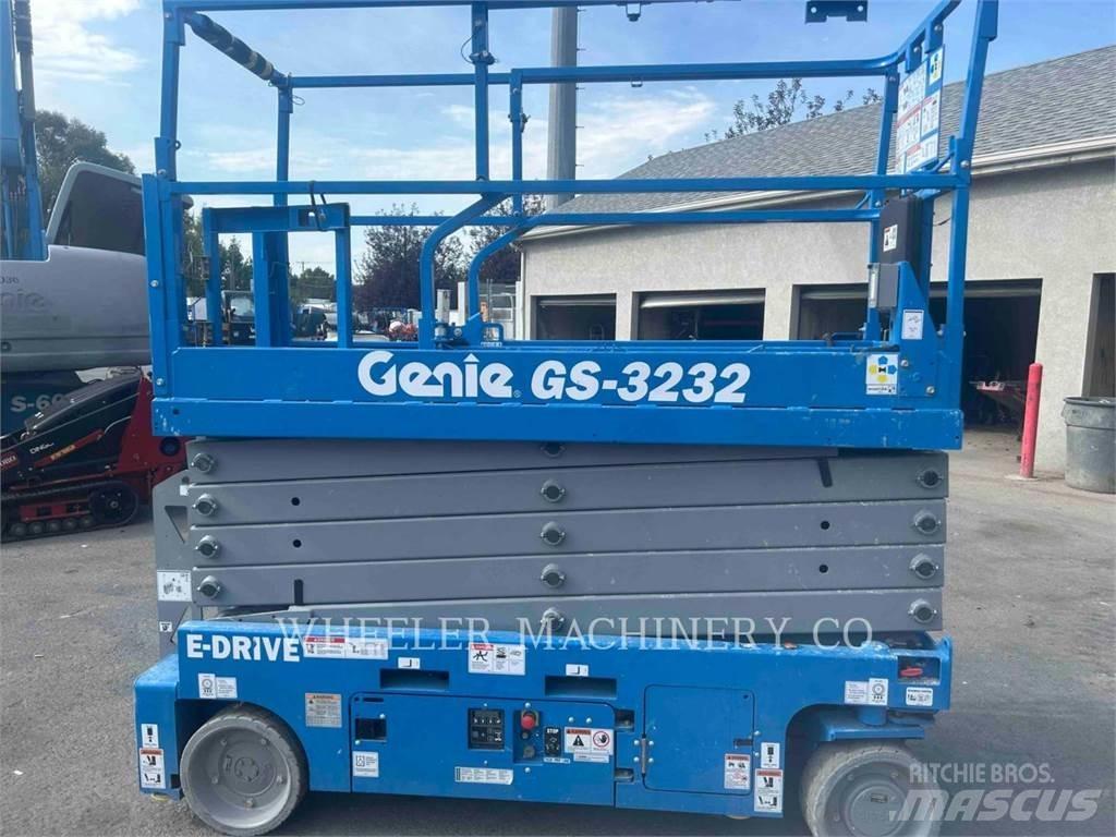 Genie GS3232 Scheren-Arbeitsbühnen