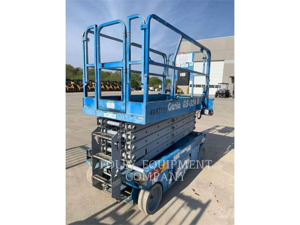 Genie GS3246 Scheren-Arbeitsbühnen