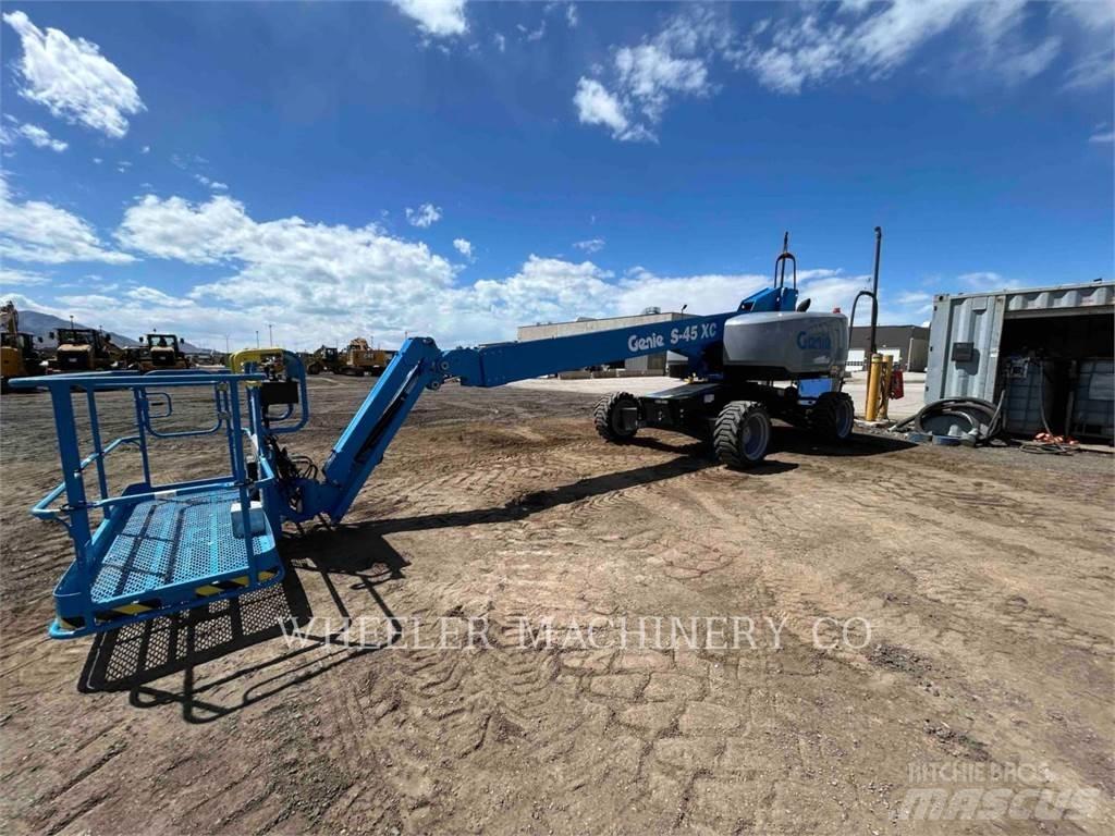 Genie S45XC Gelenkteleskoparbeitsbühnen