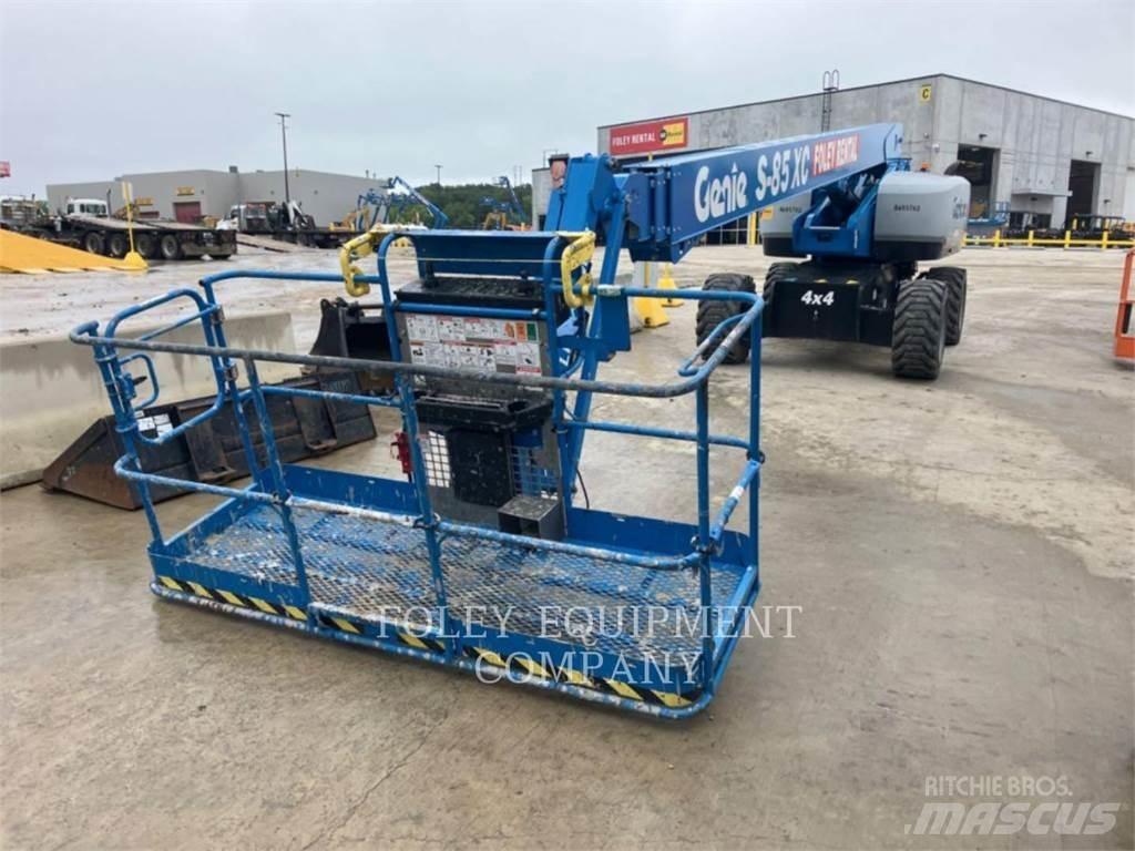 Genie S85XCD4W Gelenkteleskoparbeitsbühnen