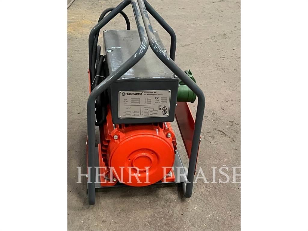 Husqvarna CF11 Sonstige Baumaschinen
