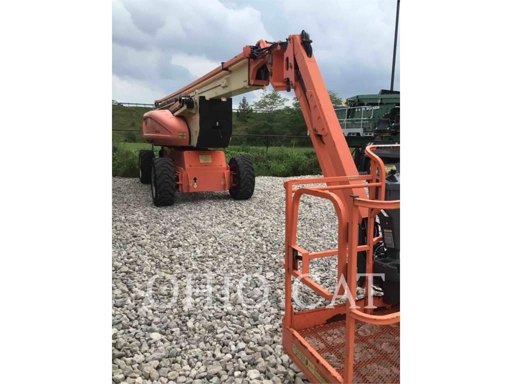 JLG 1250AJP Gelenkteleskoparbeitsbühnen