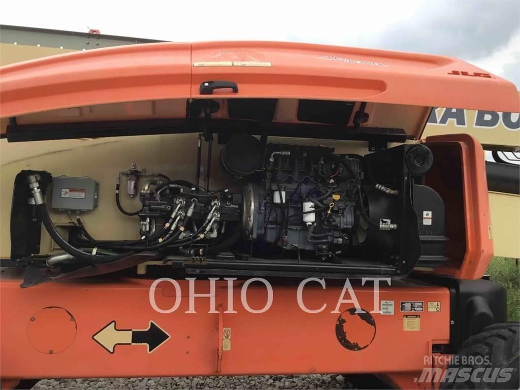 JLG 1250AJP Gelenkteleskoparbeitsbühnen