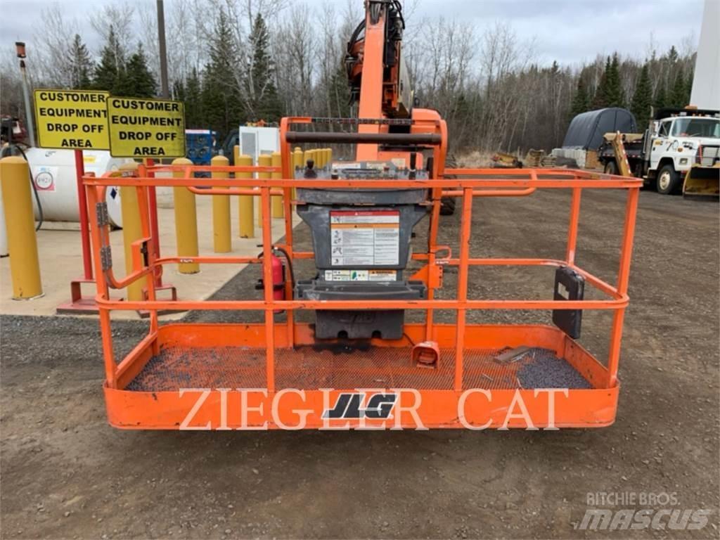 JLG 1350SJP Gelenkteleskoparbeitsbühnen