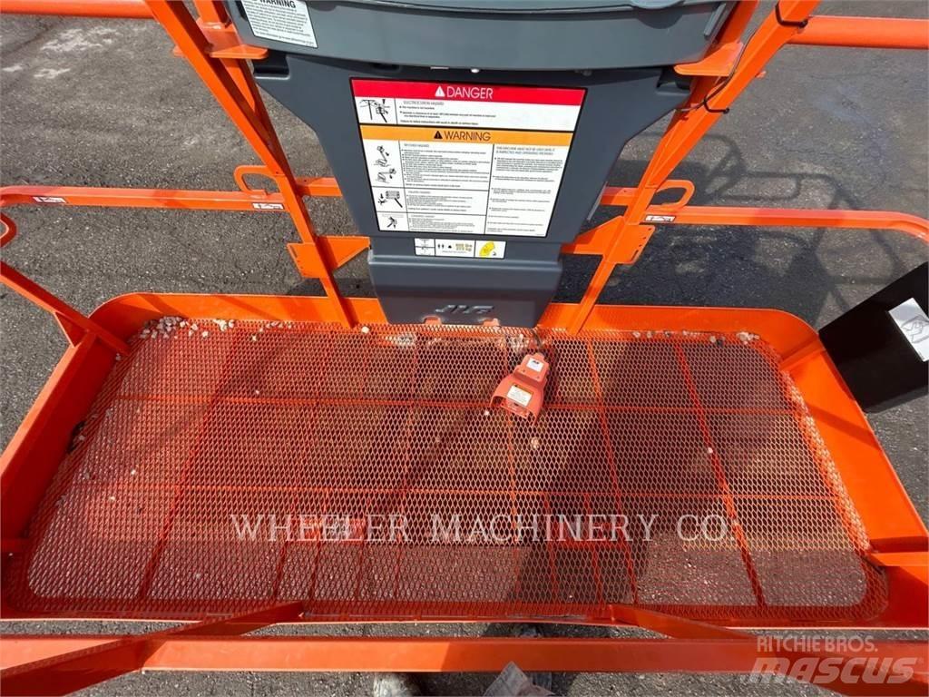 JLG 460SJ Gelenkteleskoparbeitsbühnen