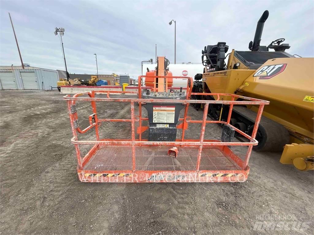 JLG 460SJ Gelenkteleskoparbeitsbühnen