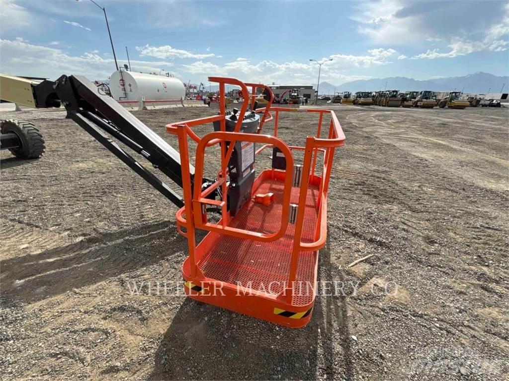 JLG 460SJ Gelenkteleskoparbeitsbühnen