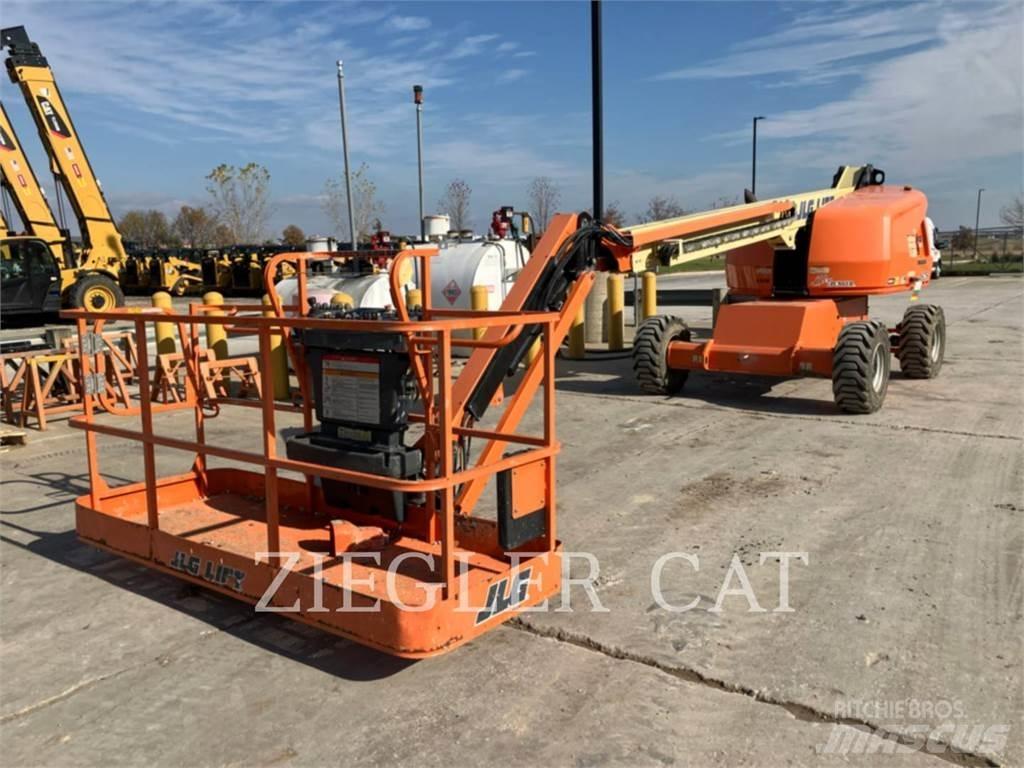 JLG 460SJ Gelenkteleskoparbeitsbühnen
