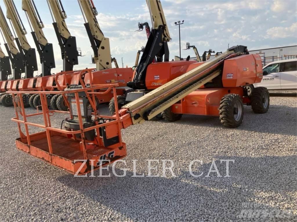 JLG 600S Gelenkteleskoparbeitsbühnen