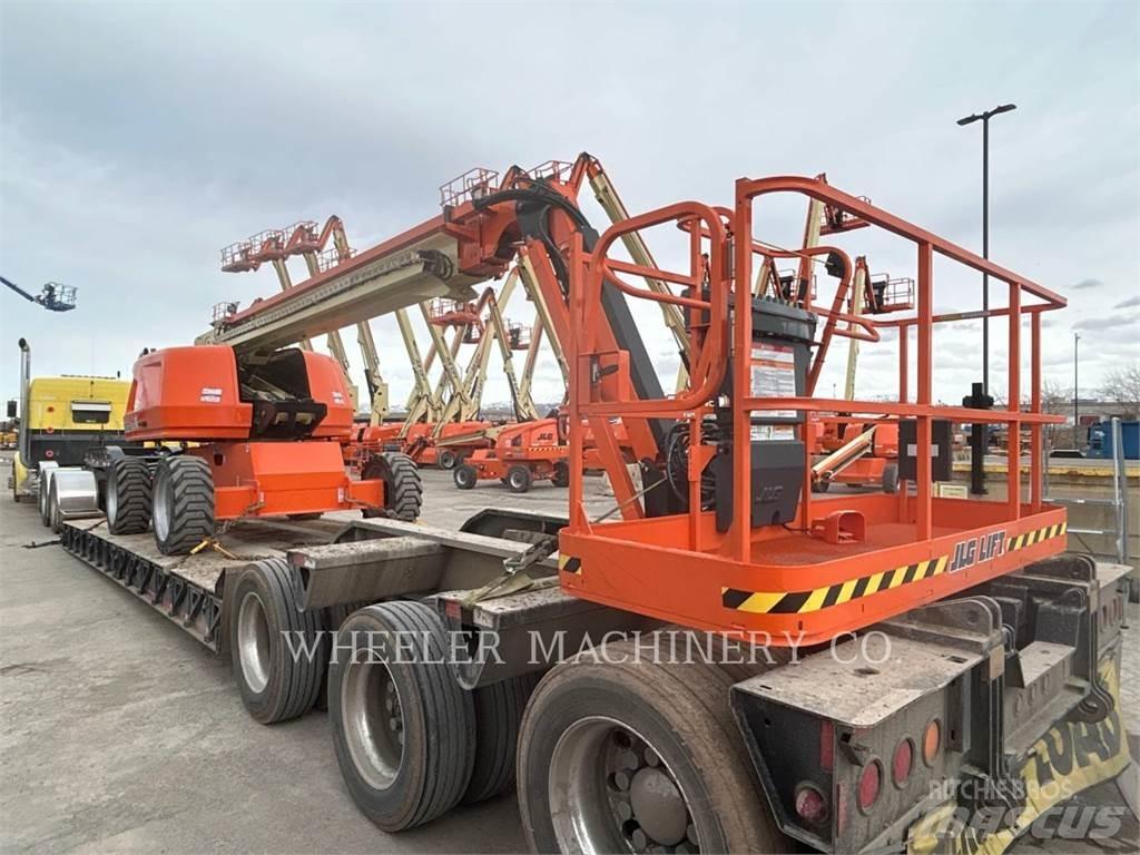 JLG 660SJ Gelenkteleskoparbeitsbühnen