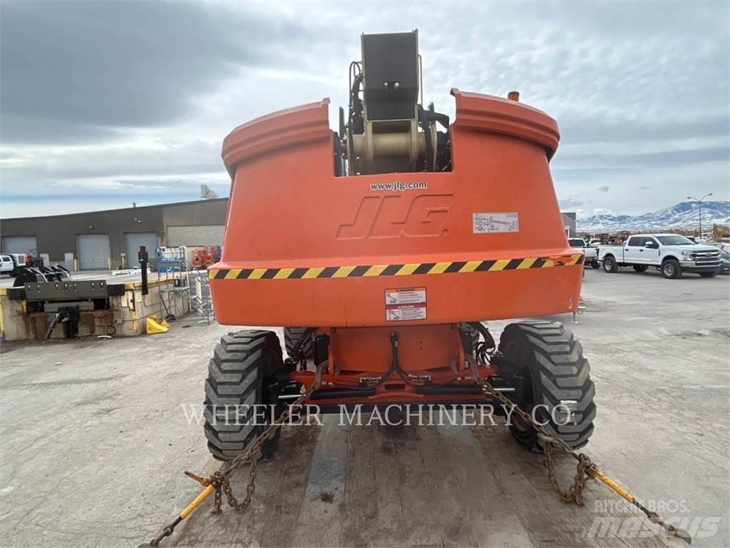 JLG 660SJ Gelenkteleskoparbeitsbühnen