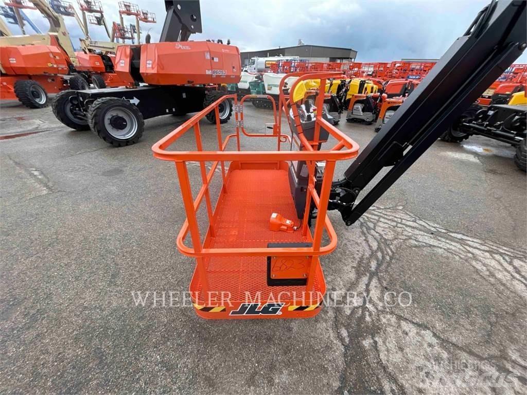 JLG 660SJ Gelenkteleskoparbeitsbühnen