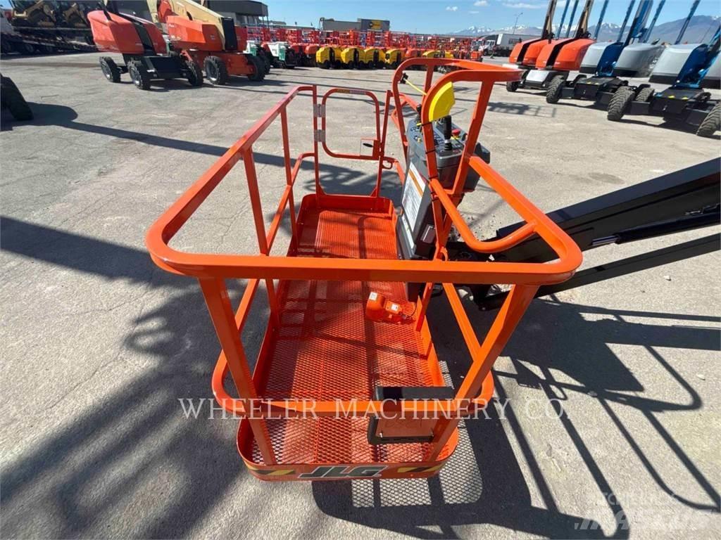 JLG 660SJ Gelenkteleskoparbeitsbühnen