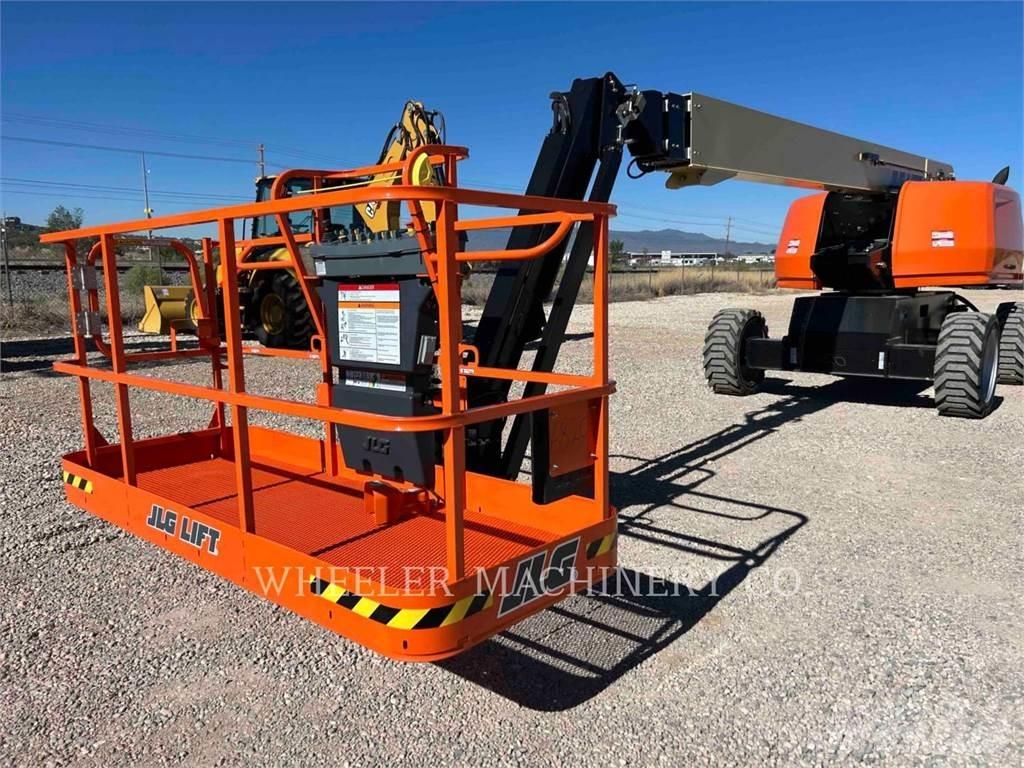 JLG 660SJ Gelenkteleskoparbeitsbühnen