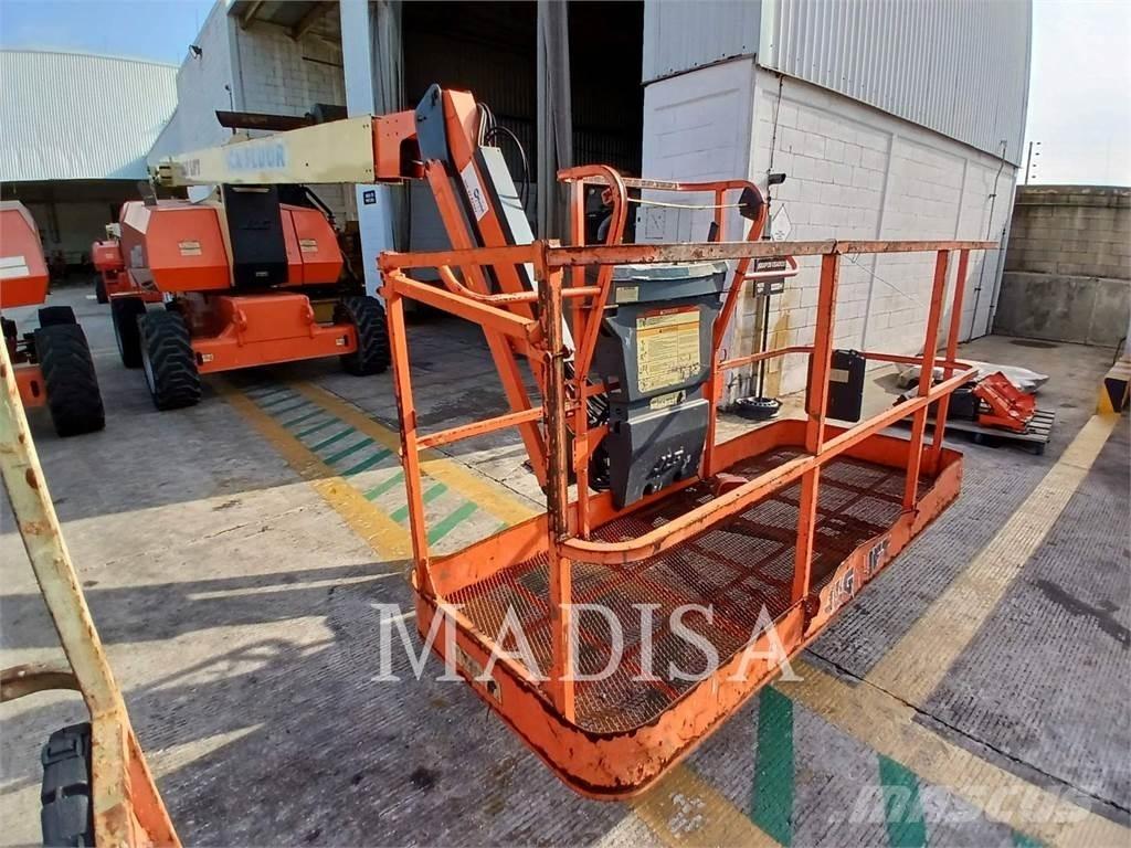 JLG 800 AJ Gelenkteleskoparbeitsbühnen