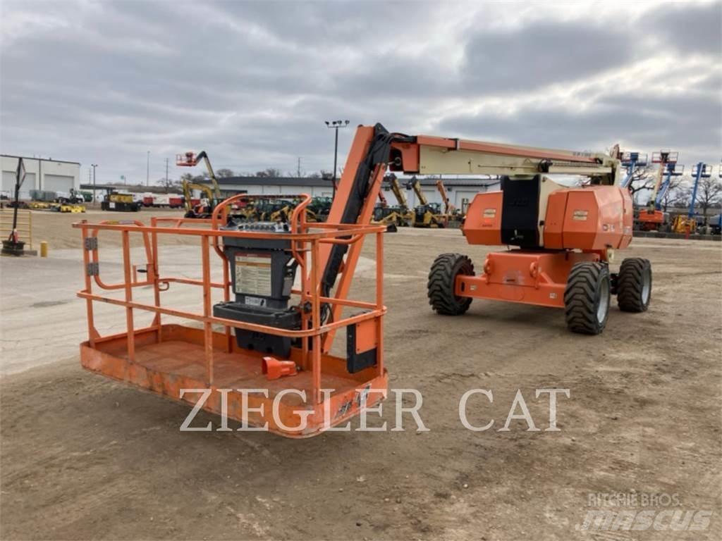 JLG 800AJ Gelenkteleskoparbeitsbühnen