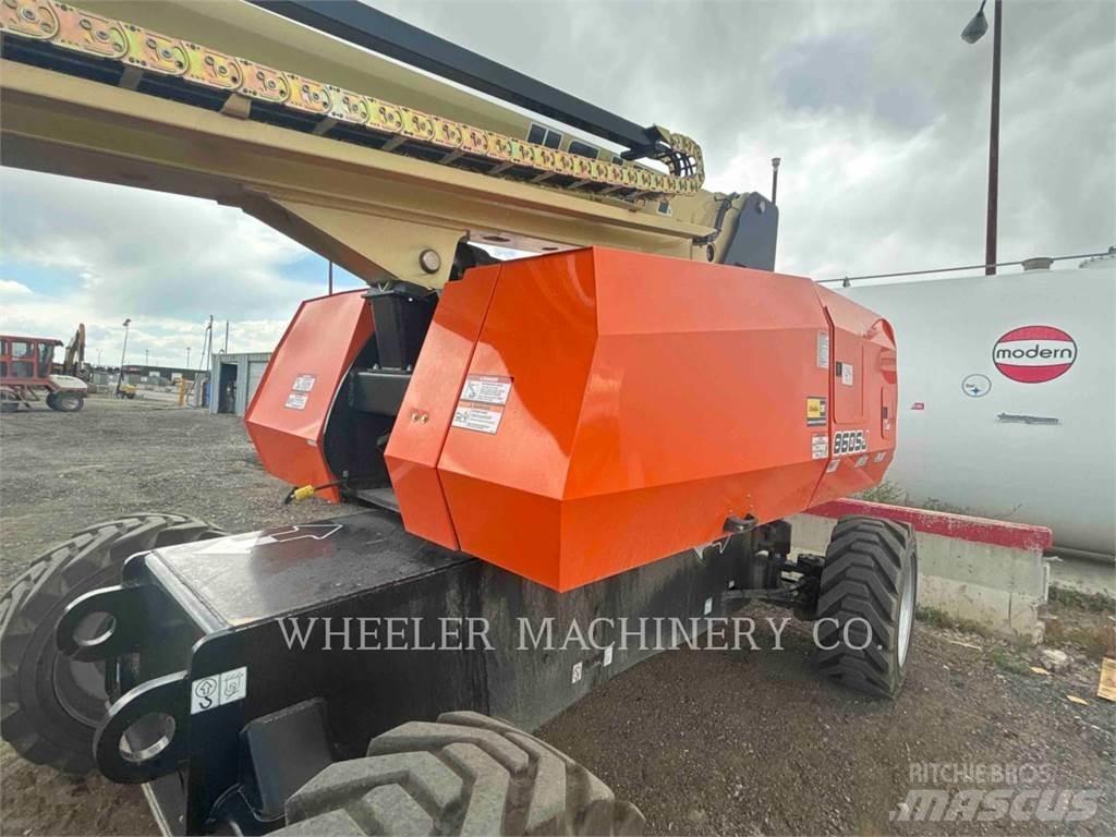 JLG 860SJ Gelenkteleskoparbeitsbühnen