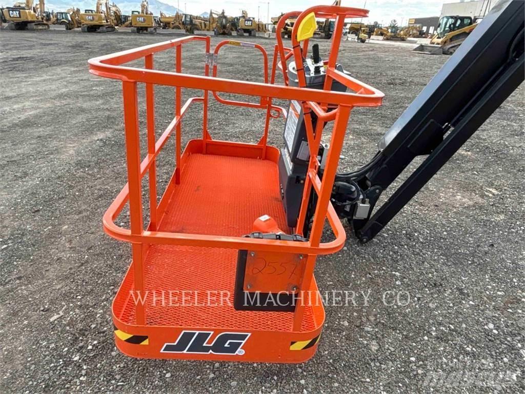 JLG 860SJ Gelenkteleskoparbeitsbühnen