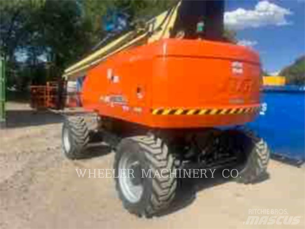 JLG 860SJ Gelenkteleskoparbeitsbühnen