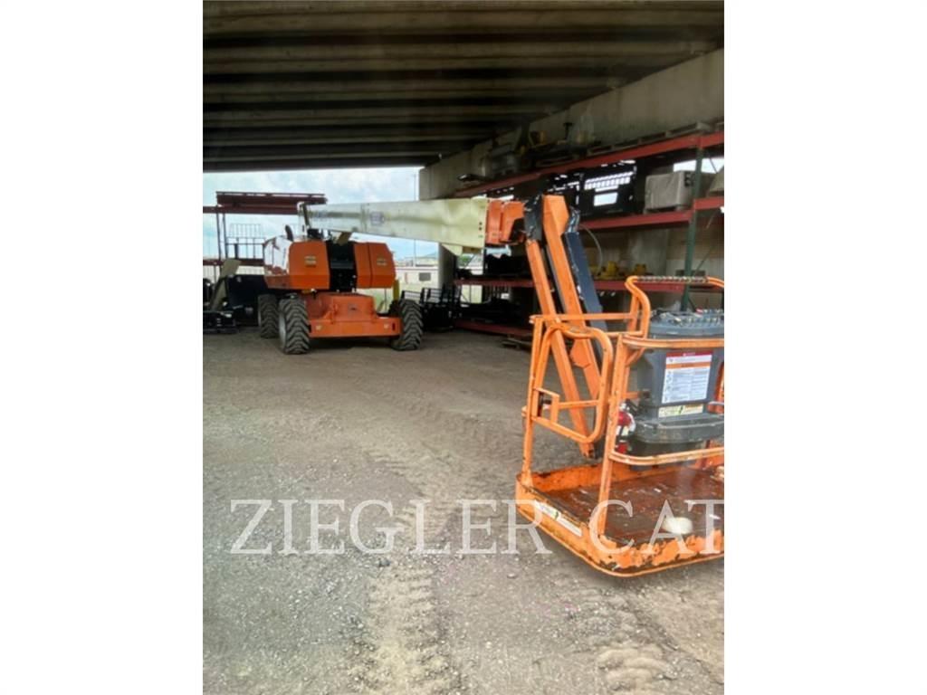 JLG 860SJ Gelenkteleskoparbeitsbühnen