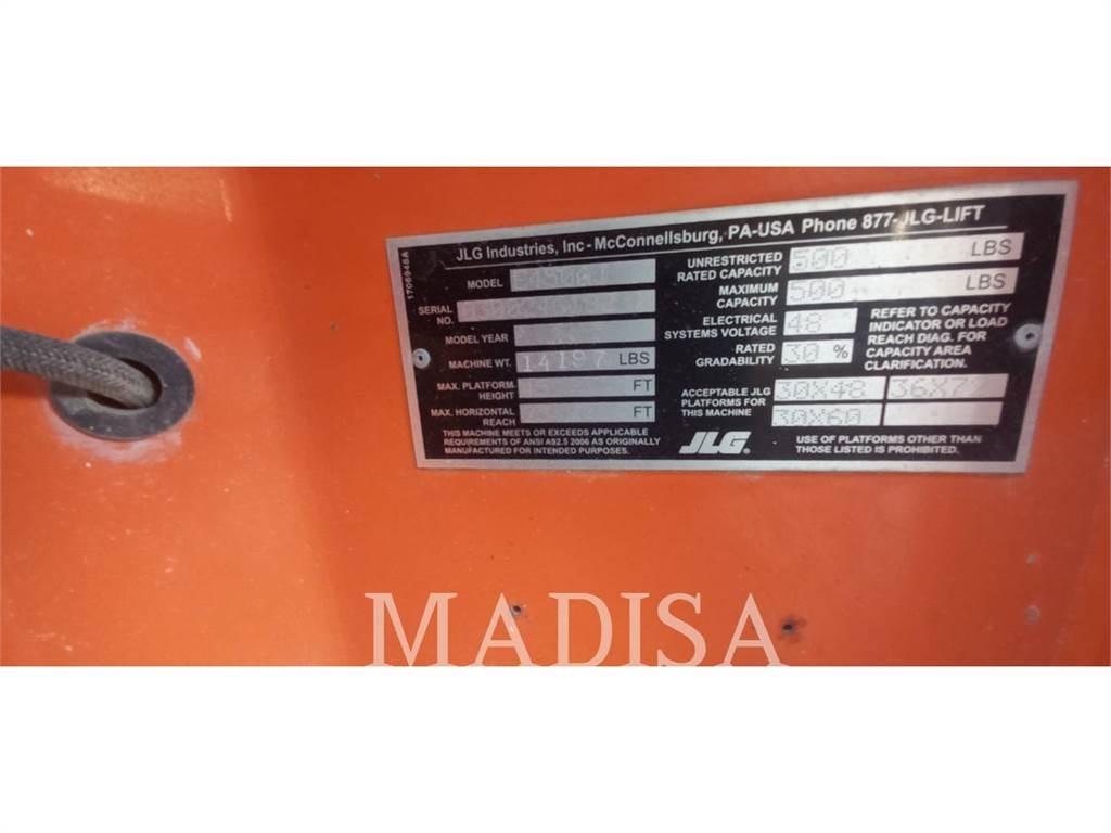 JLG E450AJ Gelenkteleskoparbeitsbühnen