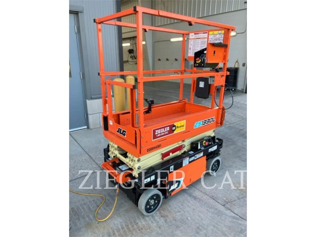 JLG ES1330L Scheren-Arbeitsbühnen