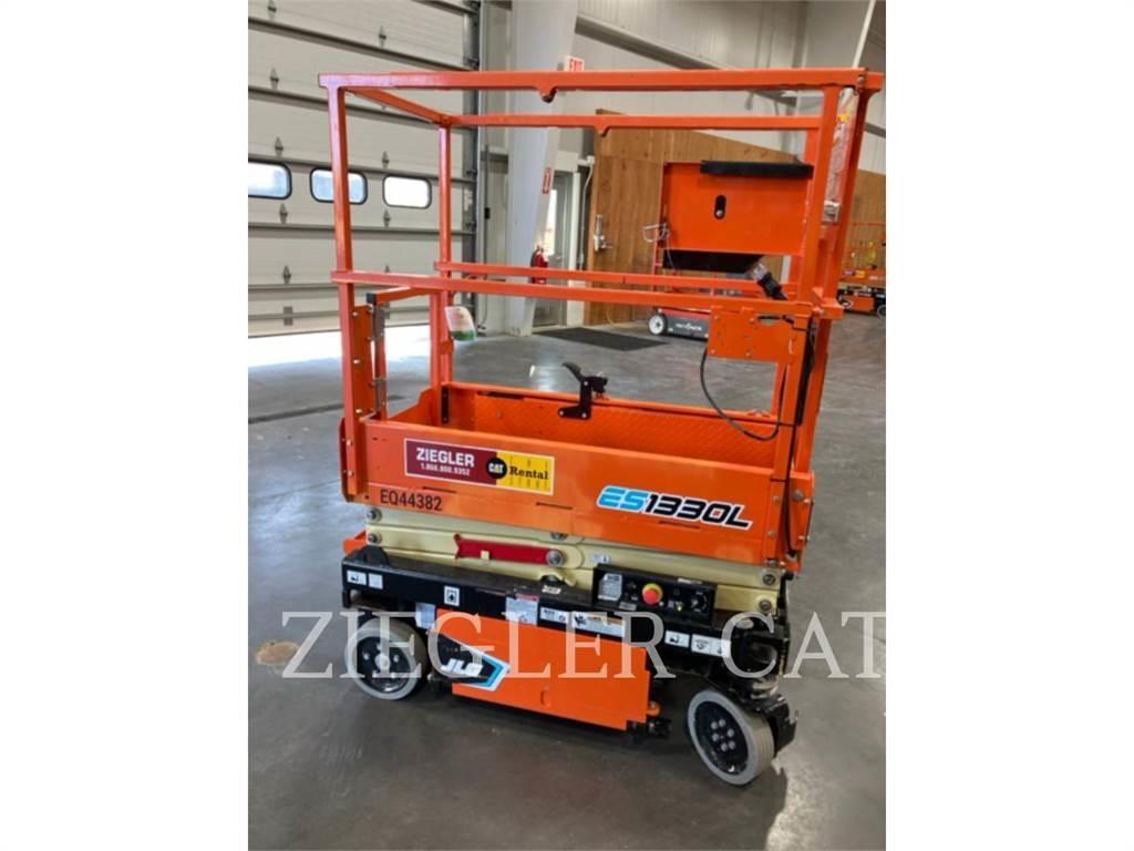 JLG ES1330L Scheren-Arbeitsbühnen