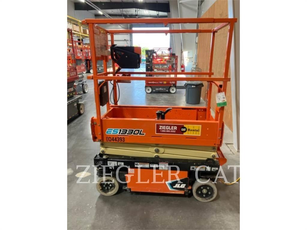 JLG ES1330L Scheren-Arbeitsbühnen