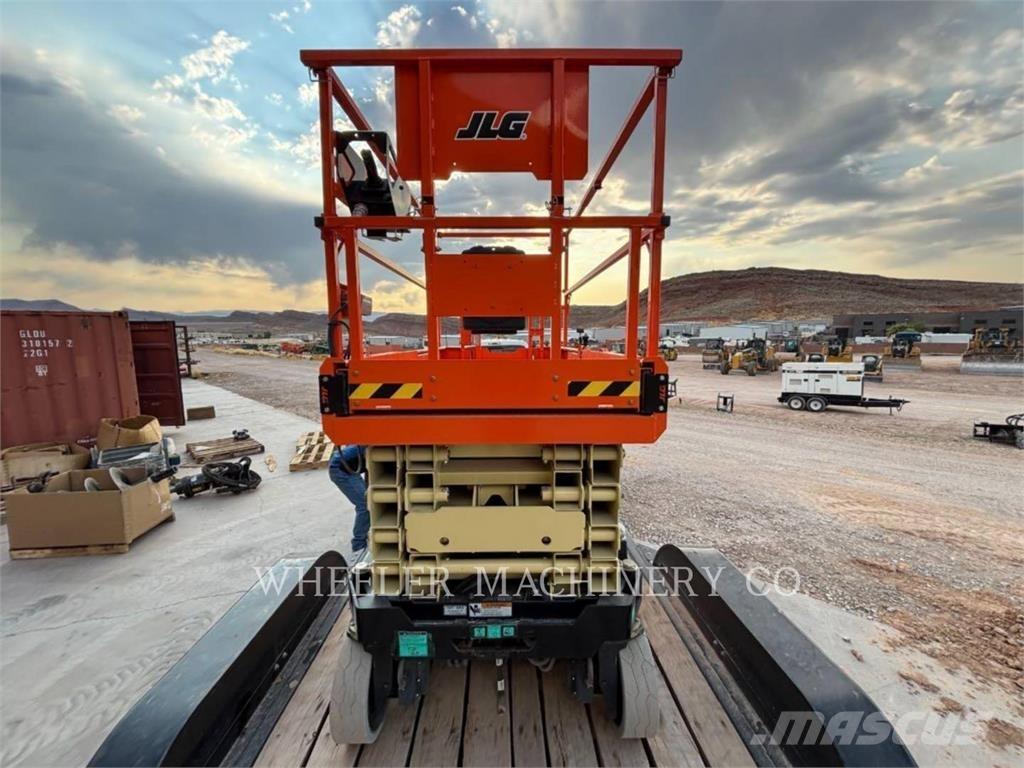 JLG ES3246 Scheren-Arbeitsbühnen