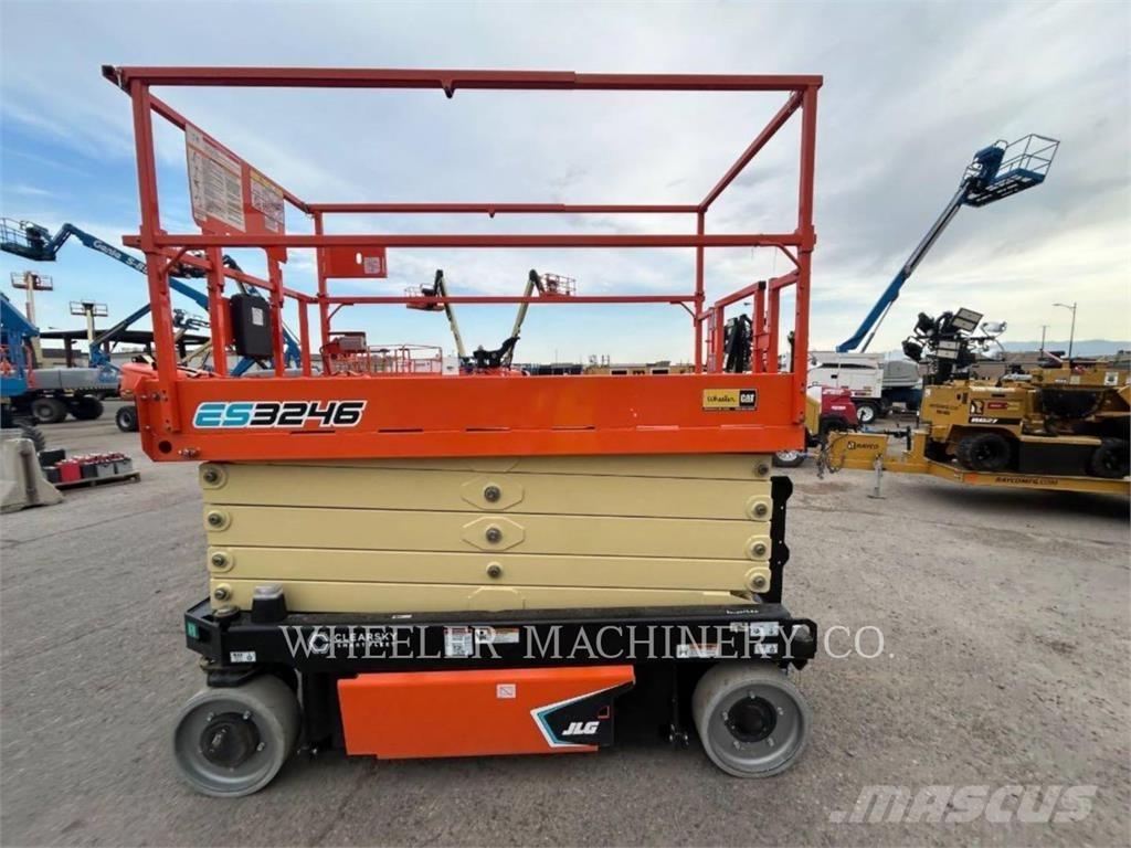 JLG ES3246 Scheren-Arbeitsbühnen